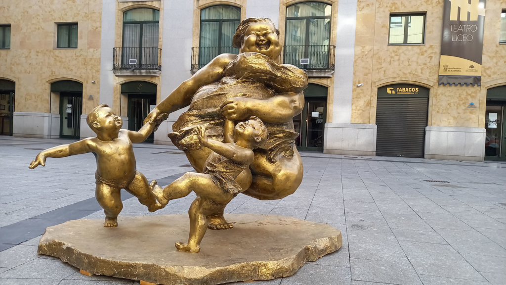 Esculturas de Xu Hongfei en Salamanca