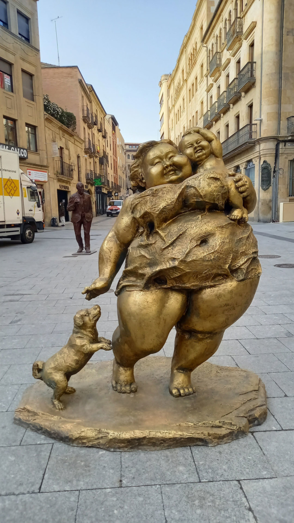 Esculturas de Xu Hongfei en Salamanca