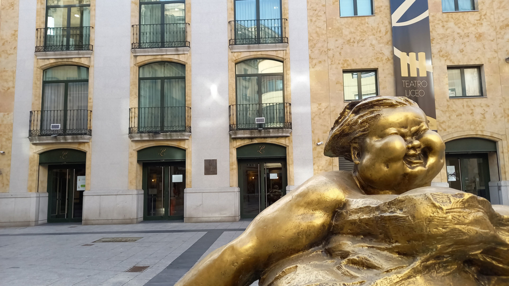 Esculturas de Xu Hongfei en Salamanca