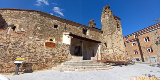 Alba de Tormes - Iglesia de Santiago
