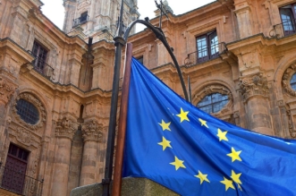 Pontificia bandera proyecto europeo patrimonio cultural
