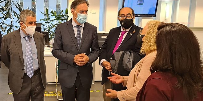 El alcalde visita el OAGER
