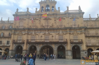 Gente en Plaza Mayor de Salamanca