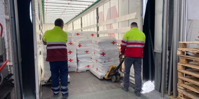 Primer envio ayuda humanitaria a Hungria Ucrania Cruz Roja 1
