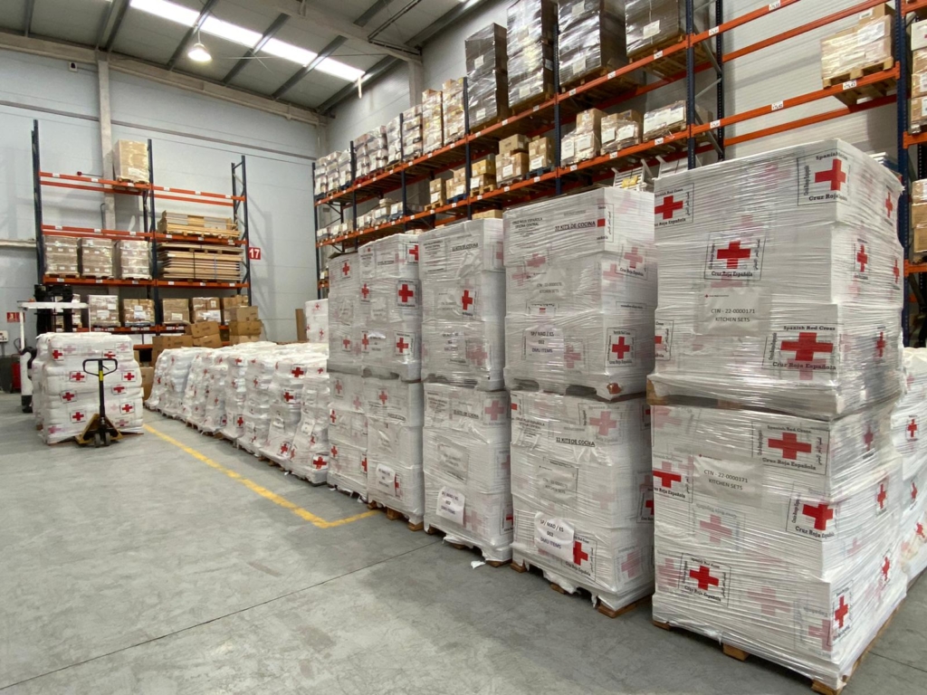 Primer envio ayuda humanitaria a Hungria Ucrania Cruz Roja 3