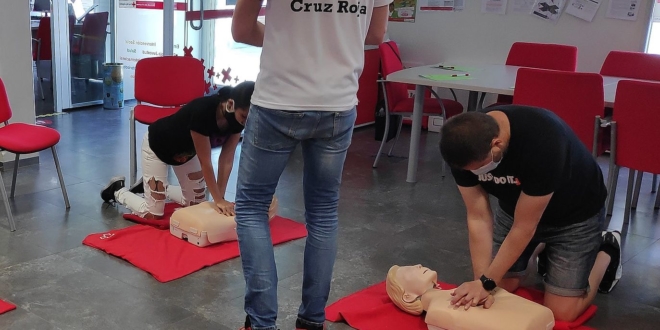 Taller primeros auxilios Cruz Roja Penaranda archivo