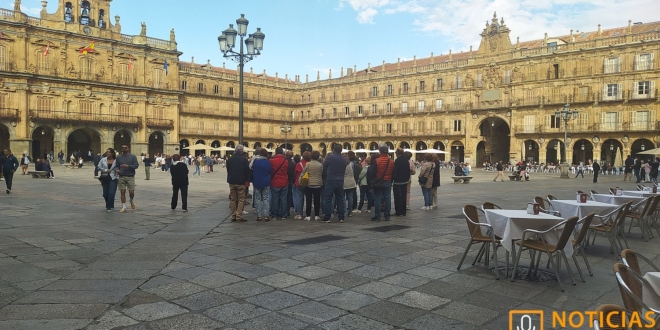 plaza mayor Salamanca gente covid septiembre 2022