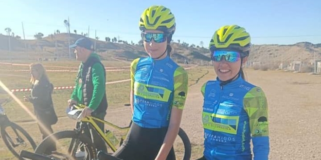 Carla Jimenez y Carolina Tormo en Illescas